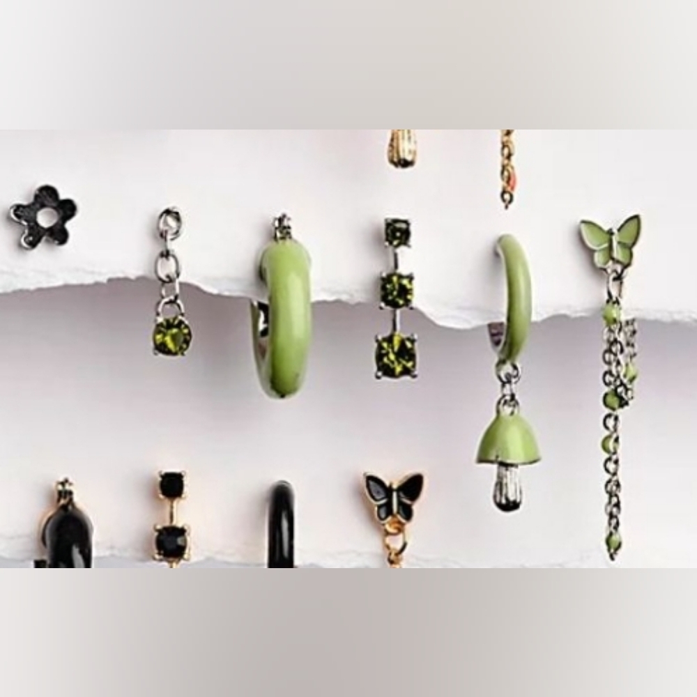 NWT Free People Le Jardin Hoop Earring Set Peridot